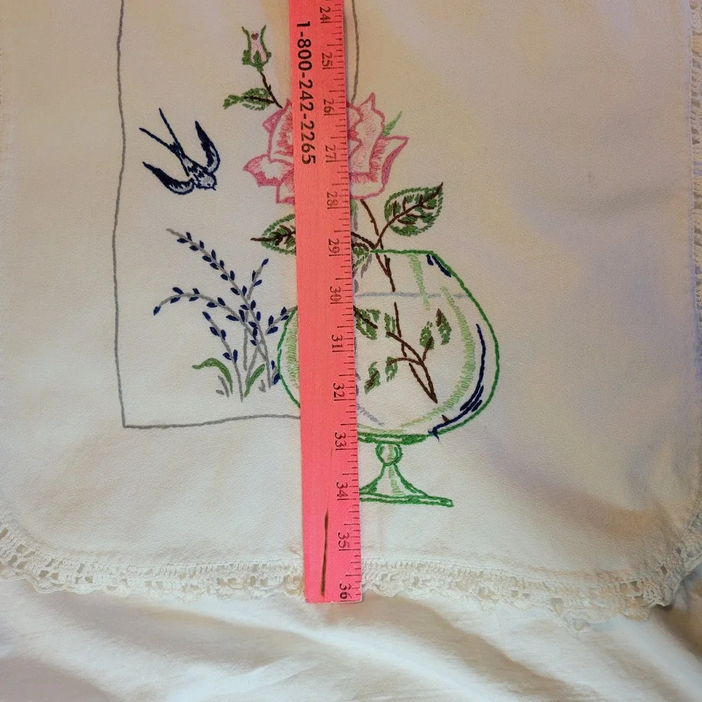 Unbranded vintage hand